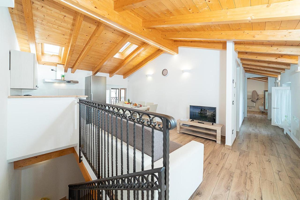 Casa Rossa - Regarda Travel Villa Bardolino Kültér fotó